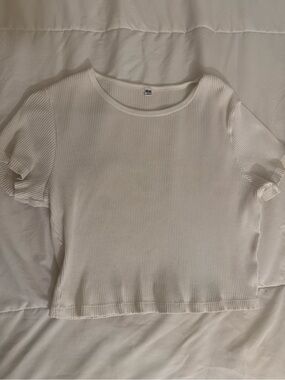 UNIQLO Ribbed Crewneck Short Sleeve Top - White